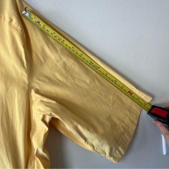 IZOD Yellow Quarter Zip Windbreaker Pullover Jacket Men’s Size S Mesh Lined - Picture 6 of 9